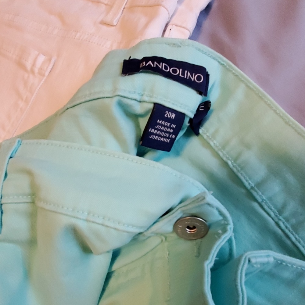 3 pairs of Bandolino Jeans - Picture 6 of 8